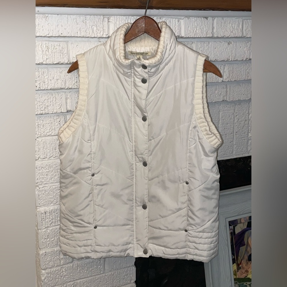 White Vest quilted knit vest Warm Winter - Picture 2 of 12